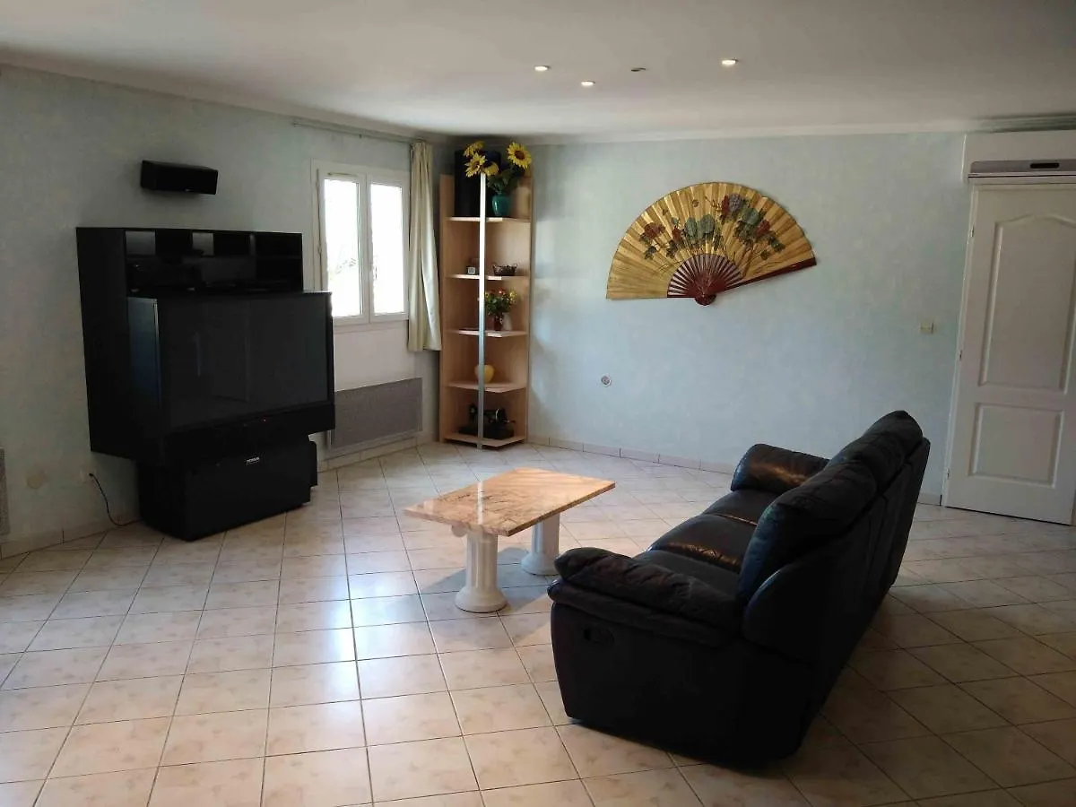 Pied A Terre Marseille 11° Apartment
